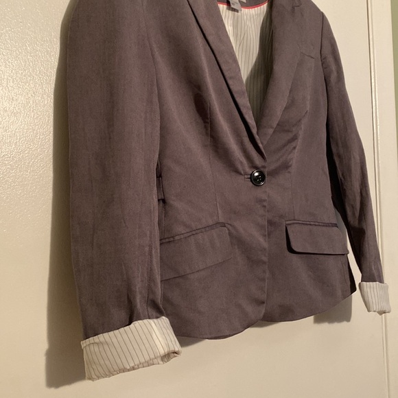 H&M women’s size 4 gray blazer - Picture 3 of 15